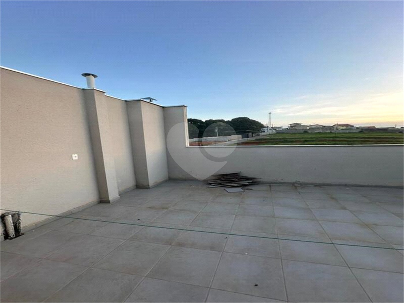 Cobertura à venda com 2 quartos, sendo 1 suíte, em Bairro do Cambará, São Roque, SP