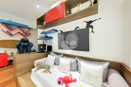 Apartamento à venda com 3 quartos, sendo 1 suíte, em Lagoa, Rio de Janeiro, RJ