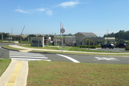 Casa à venda no condomínio Villa dos Pinheiros, Indaiatuba - SP