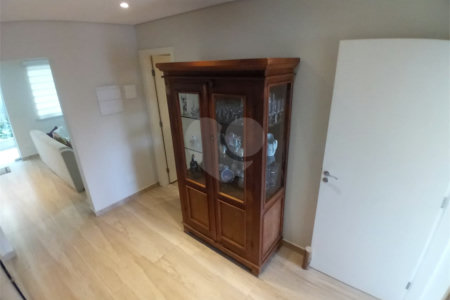 Casa Térrea à venda com 3 quartos, sendo 2 suítes, em Água Fria, São Paulo, SP