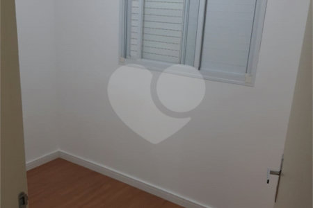 Apartamento à venda com 3 quartos em Vila dos Remédios, São Paulo, SP