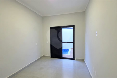Casa à venda com 3 quartos, sendo 1 suíte, no condomínio Horto Florestal Villagio, Sorocaba - SP