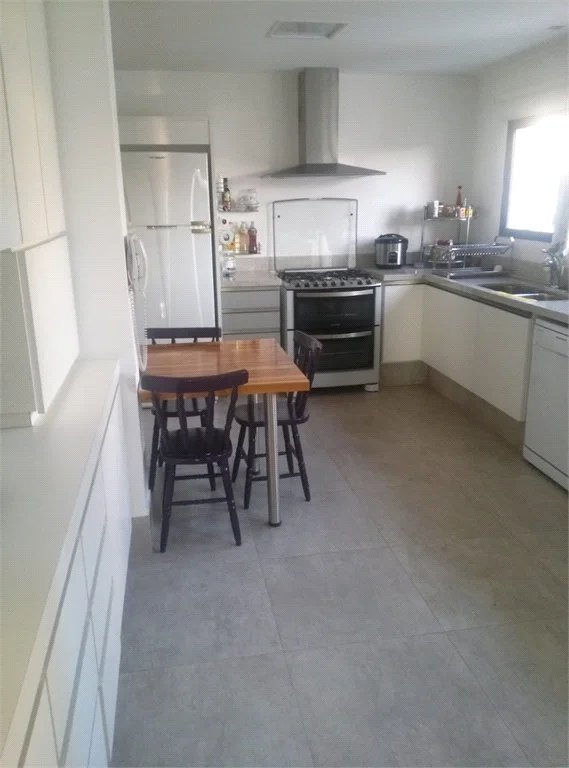 Apartamento à venda com 4 suítes em Vila Morumbi, São Paulo, SP