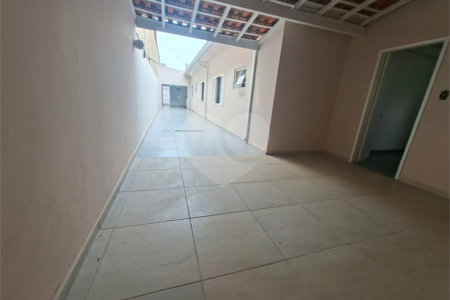 Casa à venda ou para alugar com 3 quartos, sendo 1 suíte, em Vila Aparecida, Itapetininga, SP