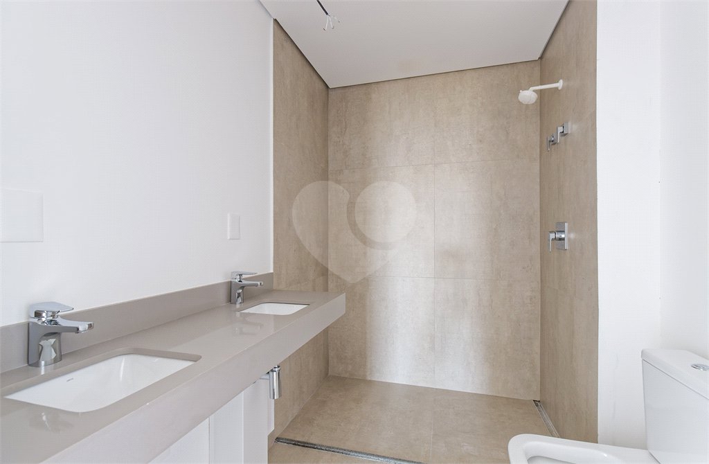 Apartamento à venda com 3 quartos, sendo 2 suítes, em Itaim Bibi, São Paulo, SP