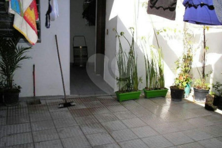 Sobrado à venda com 4 quartos, sendo 1 suíte, em Vila Nivi, São Paulo, SP