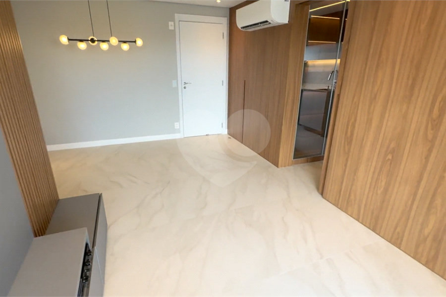 Apartamento à venda com 3 quartos, sendo 1 suíte, em Barra Funda, São Paulo, SP