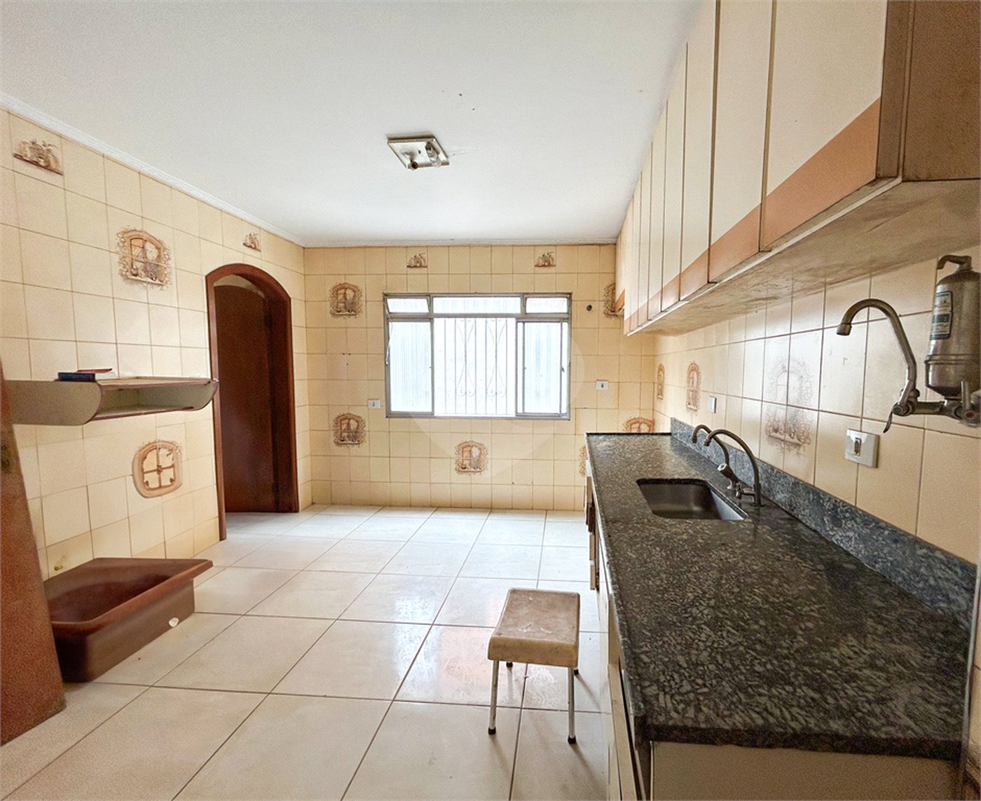 Sobrado à venda com 4 quartos, sendo 3 suítes, em Vila Libanesa, São Paulo, SP