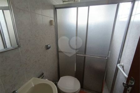 Casa à venda com 3 quartos em Vila Santa Rosália, São Roque, SP