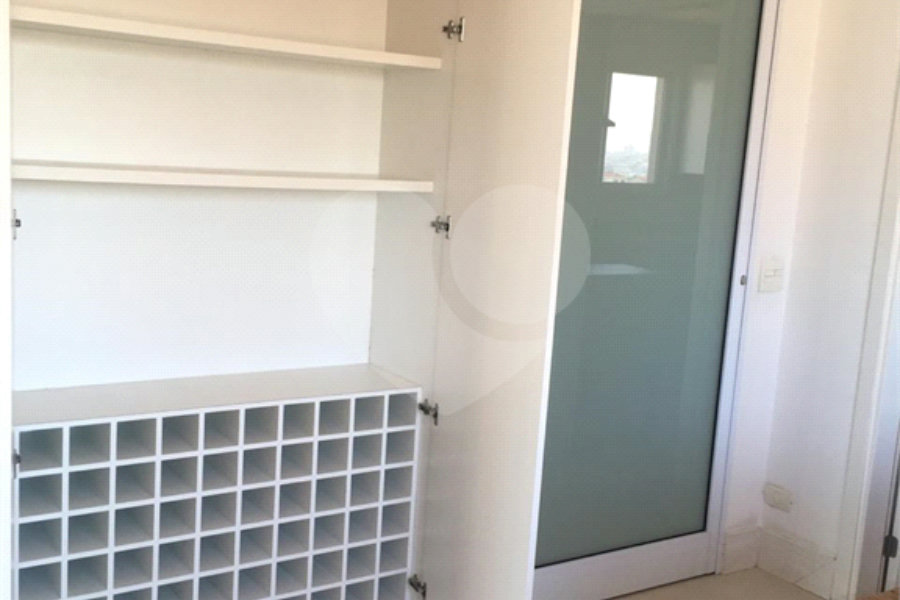 Apartamento à venda com 2 suítes em Vila Pereira Barreto, São Paulo, SP