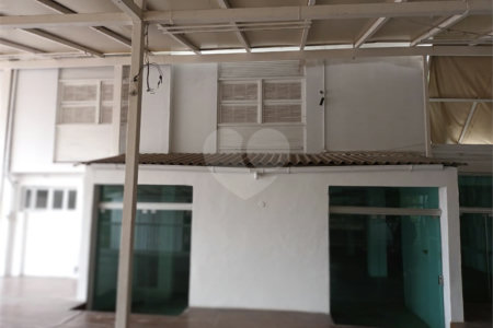Casa à venda ou para alugar com 6 quartos, sendo 4 suítes,  em JARDIM GUEDALA, São Paulo, SP