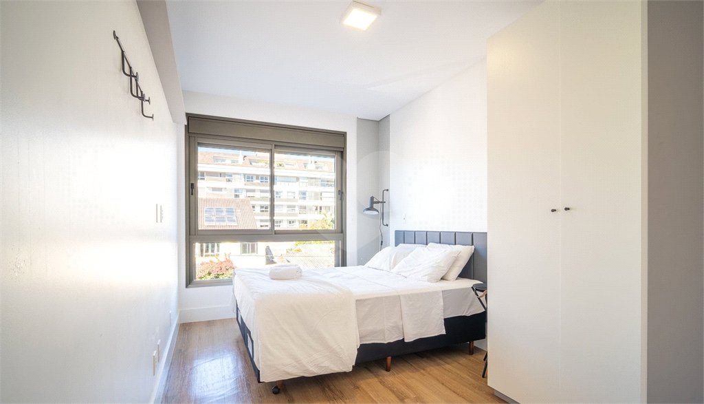 Apartamento à venda com 3 suítes em Jurerê, Florianópolis, SC