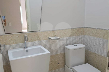 Casa à venda com 3 quartos, sendo 1 suíte, no condomínio Terra Nobre, Indaiatuba - SP