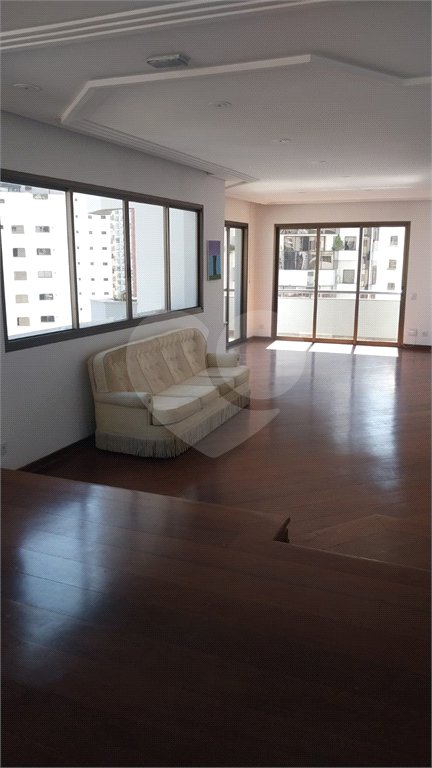 Apartamento à venda ou para alugar com 5 quartos, sendo 3 suítes, em Tatuapé, São Paulo, SP