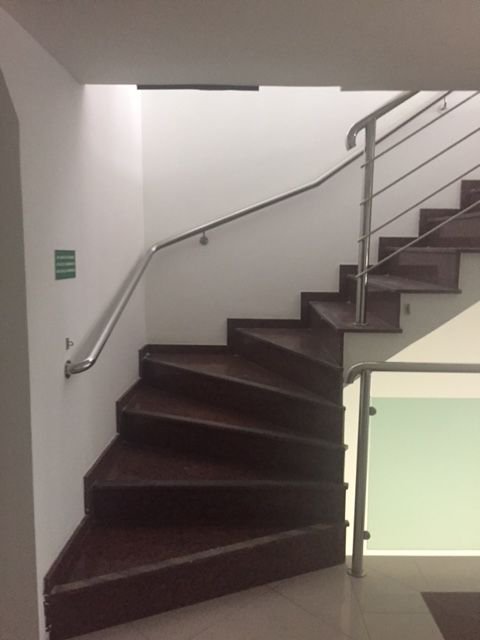 Prédio Comercial de Grande Porte no Centro Histórico de Santos para Venda Ou Aluguel