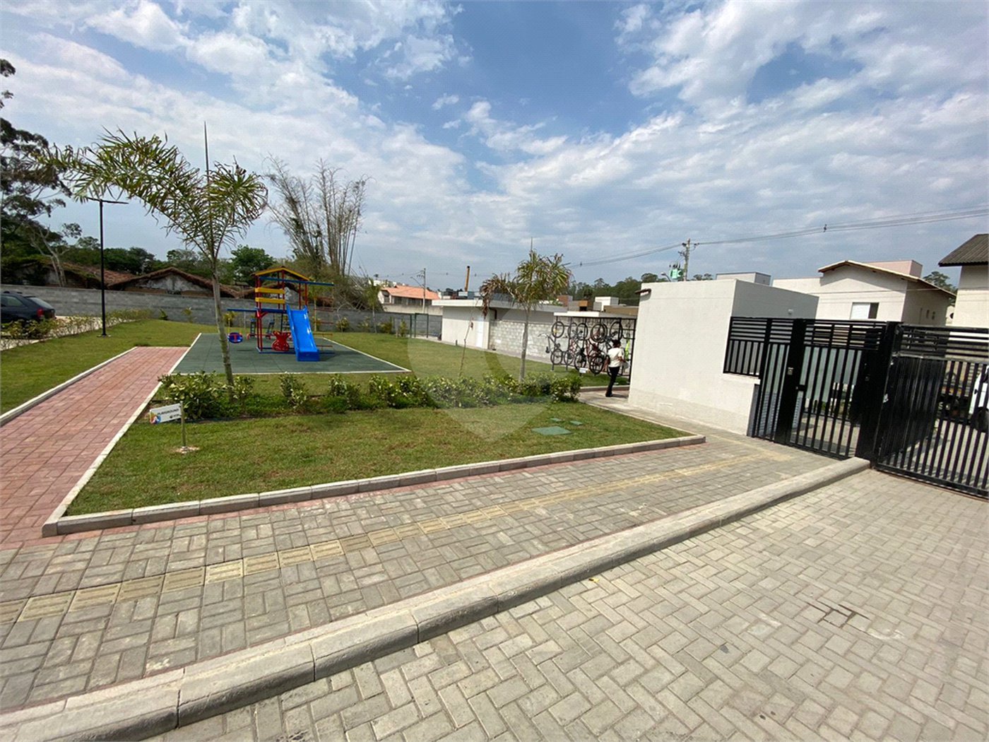 Apartamento à venda com 2 quartos em Botujuru, Mogi das Cruzes, SP