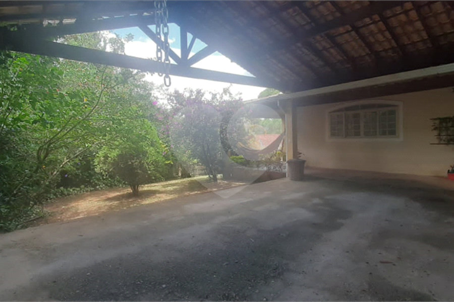 Casa à venda com 3 quartos, sendo 2 suítes, em São Vicente, Mairiporã, SP