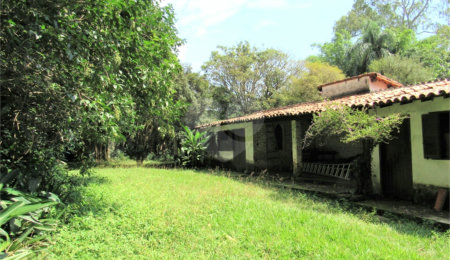 Terreno à venda com 1 quarto, sendo 3 suítes,  em Granja Julieta, São Paulo, SP