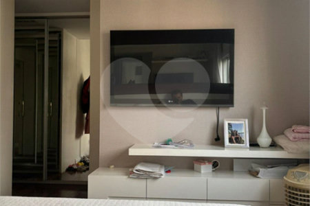 Apartamento à venda com 3 suítes em Vila Gertrudes, São Paulo, SP