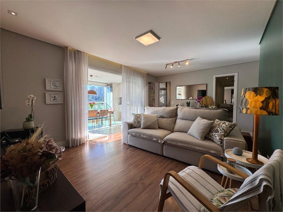 Apartamento à venda com 3 quartos, sendo 1 suíte, em Jardim Caravelas, São Paulo, SP