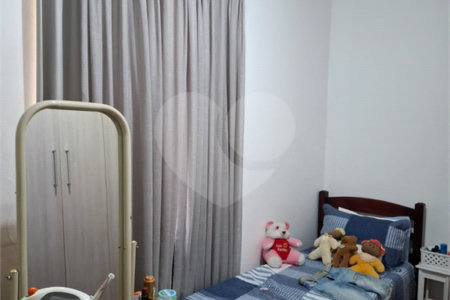 Sobrado à venda com 3 quartos em Santa Teresinha, São Paulo, SP