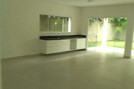 Casa à venda com 4 suítes no condomínio Saint Thomás Rua Uruana,9, Carapicuíba - SP