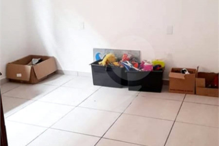 Casa à venda com 4 quartos, sendo 1 suíte, em Jardim Altos do Itavuvu, Sorocaba, SP