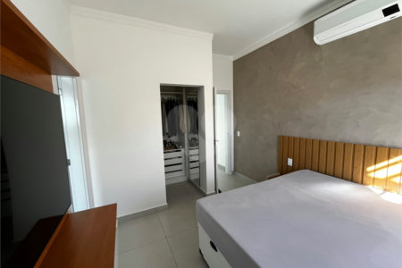 Casa à venda com 3 quartos, sendo 1 suíte, no condomínio Residencial Golden Ville, Itapetininga - SP