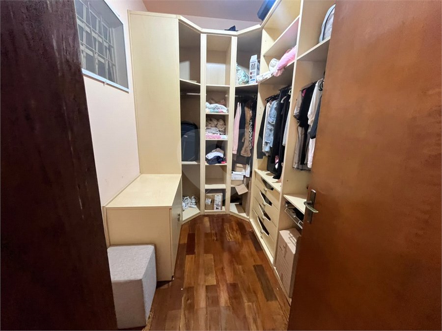 Casa à venda com 3 quartos, sendo 1 suíte, em Parque Santa Marta, São Carlos, SP