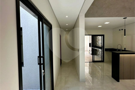 Casa à venda com 3 quartos, sendo 1 suíte, no condomínio Horto Florestal Villagio, Sorocaba - SP