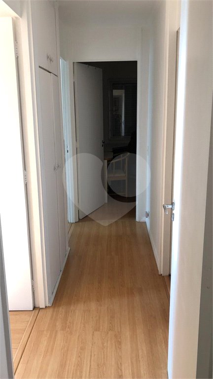 Apartamento à venda com 3 quartos, sendo 1 suíte, em Vila Olímpia, São Paulo, SP