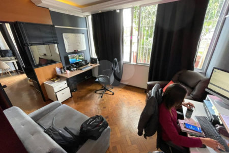 Casa à venda com 3 quartos, sendo 1 suíte, em Vila Mariana, São Paulo, SP