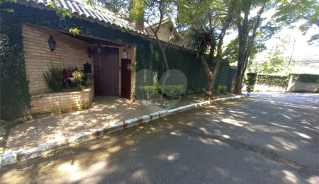 Sobrado à venda com 4 suítes em Tremembé, São Paulo, SP