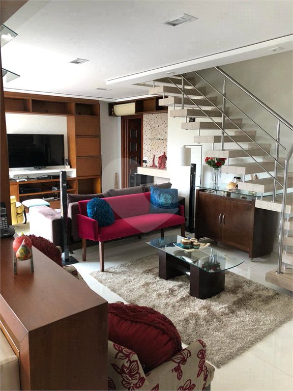 Apartamento à venda com 3 suítes em Vila Dayse, São Bernardo do Campo, SP