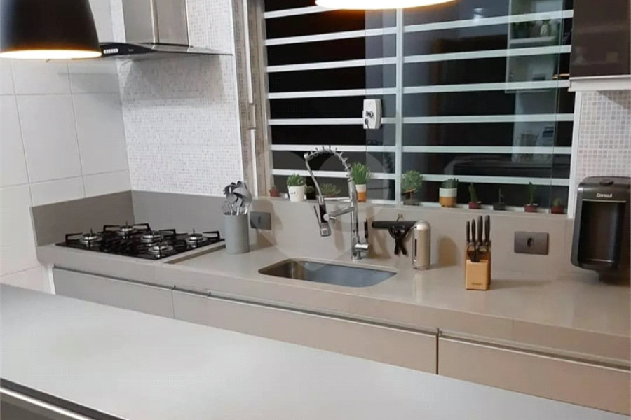 Sobrado à venda com 3 quartos, sendo 1 suíte, em Vila Mazzei, São Paulo, SP