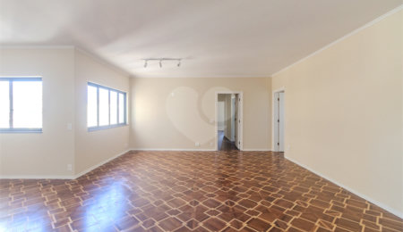 Apartamento para alugar com 3 quartos, sendo 1 suíte, em Vila Hamburguesa, São Paulo, SP
