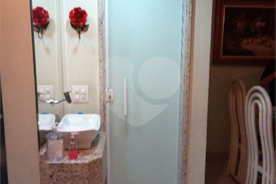 Sobrado à venda com 3 quartos, sendo 1 suíte, em Saúde, São Paulo, SP