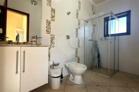 Casa à venda com 4 suítes no condomínio Parque Village Castelo, Itu - SP