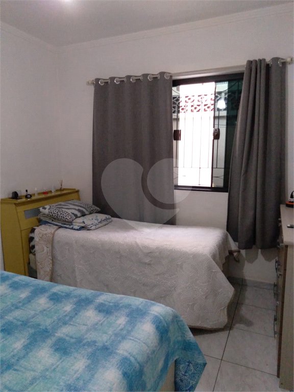Casa Térrea à venda com 3 quartos, sendo 1 suíte, em Vila Galvão, Guarulhos, SP