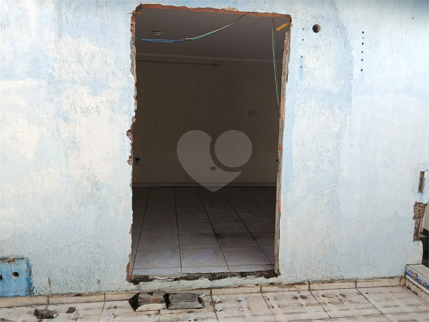 Oportunidade! Sobrado 3 Dorms/ 1 Suíte e 2 Vagas