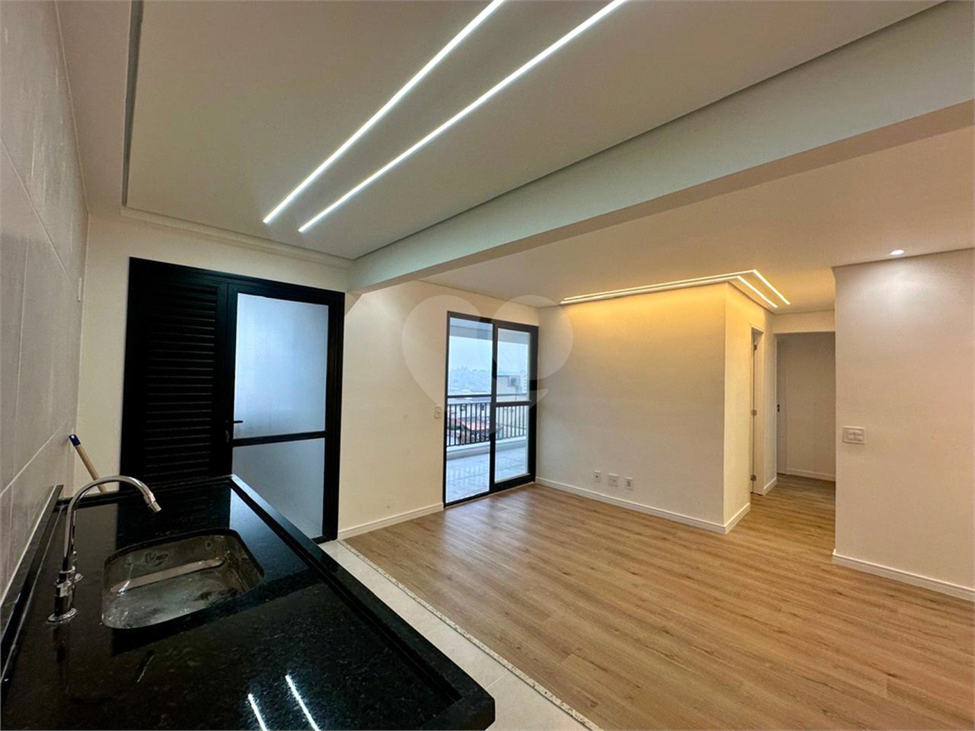 Apartamento à venda com 3 quartos, sendo 1 suíte,  em Chora Menino, São Paulo, SP