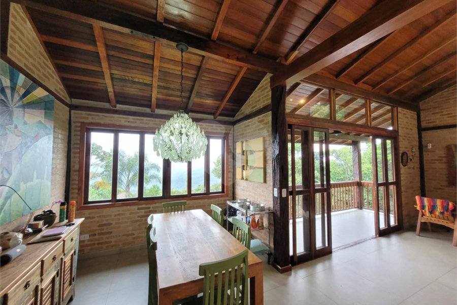 Casa à venda com 2 quartos, sendo 1 suíte, em Serra da Cantareira, Mairiporã, SP