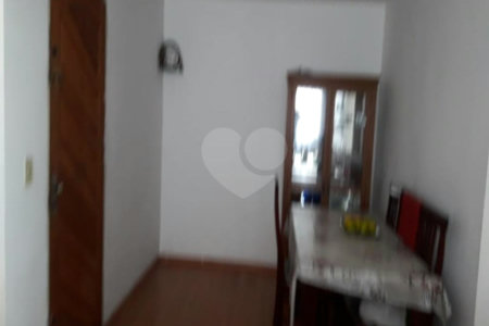 Apartamento à venda com 2 quartos em Jardim Caiapiá, Cotia, SP