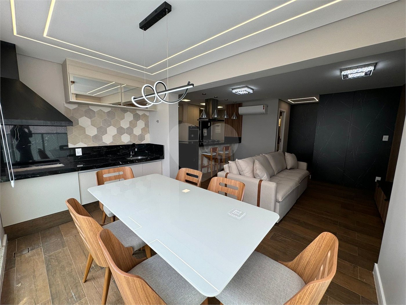 Apartamento à venda com 2 suítes em Vila Mogilar, Mogi das Cruzes, SP
