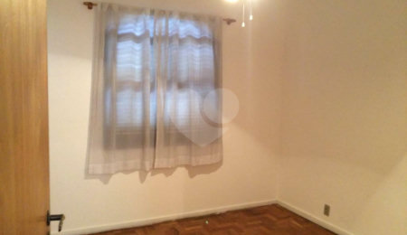 Casa à venda com 3 quartos, sendo 1 suíte,  em Vila Gomes, São Paulo, SP