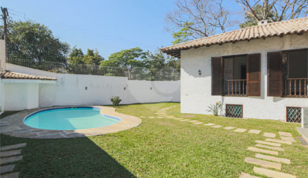 Casa Térrea à venda ou para alugar com 4 quartos, sendo 3 suítes,  em Alto da Boa Vista, São Paulo, SP