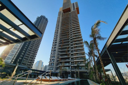 Apartamento à venda ou para alugar com 3 quartos, sendo 1 suíte,  em Jardim das Acácias, São Paulo, SP