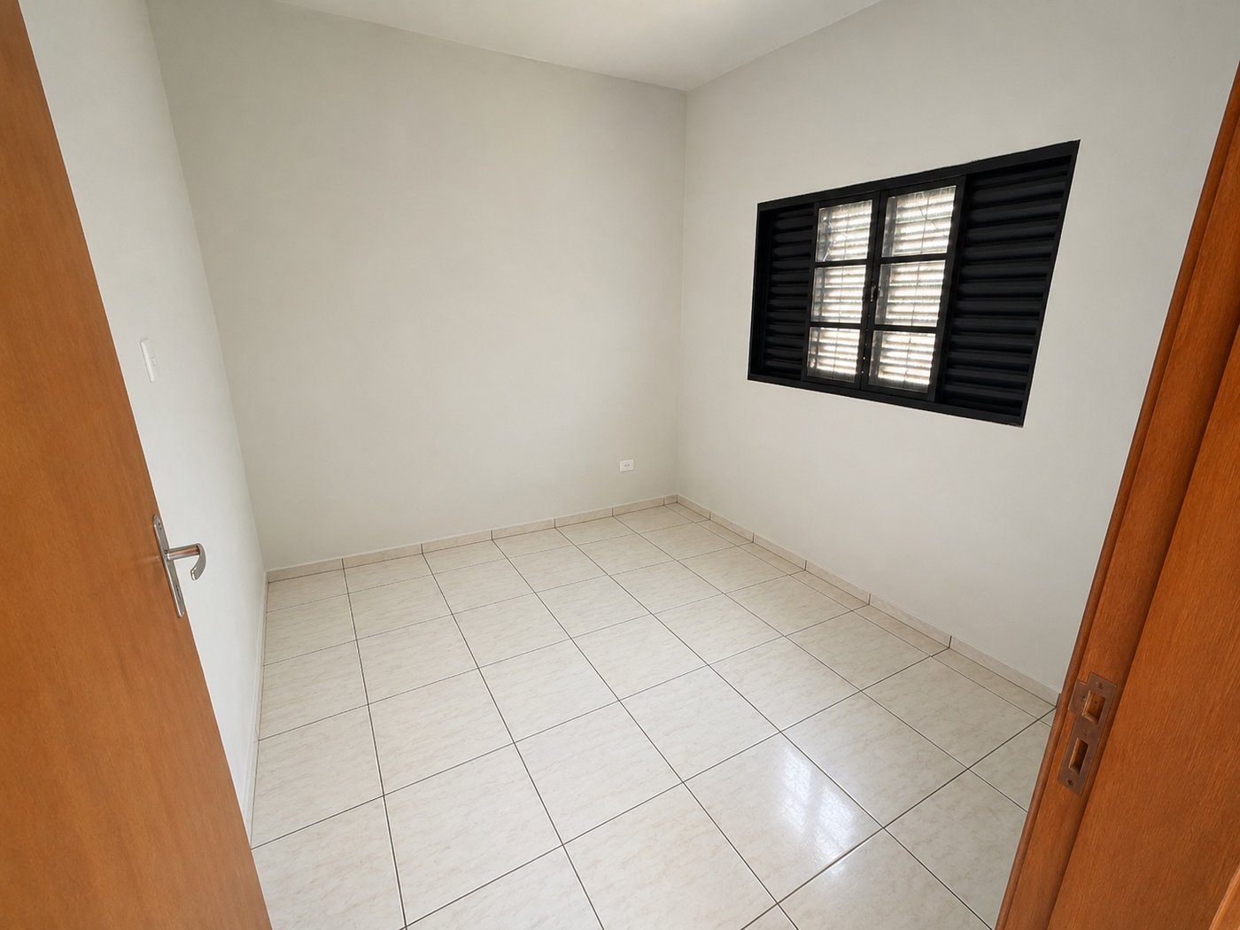 Casa à venda com 3 quartos, sendo 1 suíte,  em Santa Luzia, Três Lagoas, MS