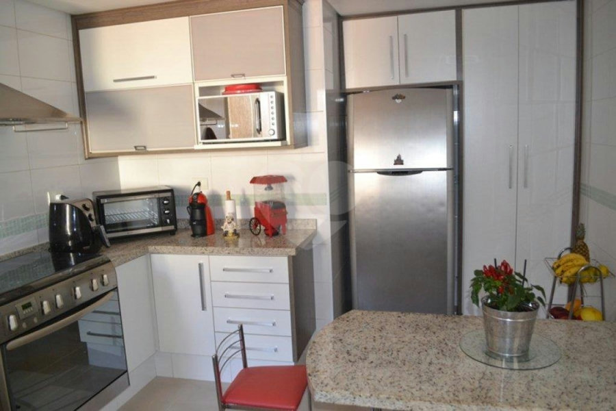 Sobrado à venda com 3 quartos, sendo 1 suíte, em Tremembé, São Paulo, SP
