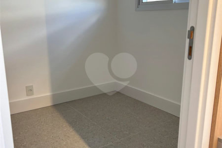 Apartamento à venda com 2 quartos, sendo 1 suíte, em Lapa de Baixo, São Paulo, SP